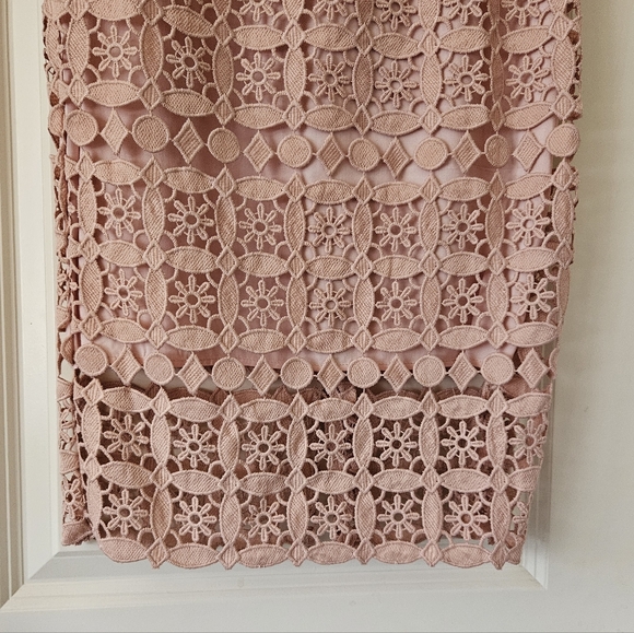 Rachel Parcell Stunning Floral Embroidery Skirt Size S - Picture 4 of 15